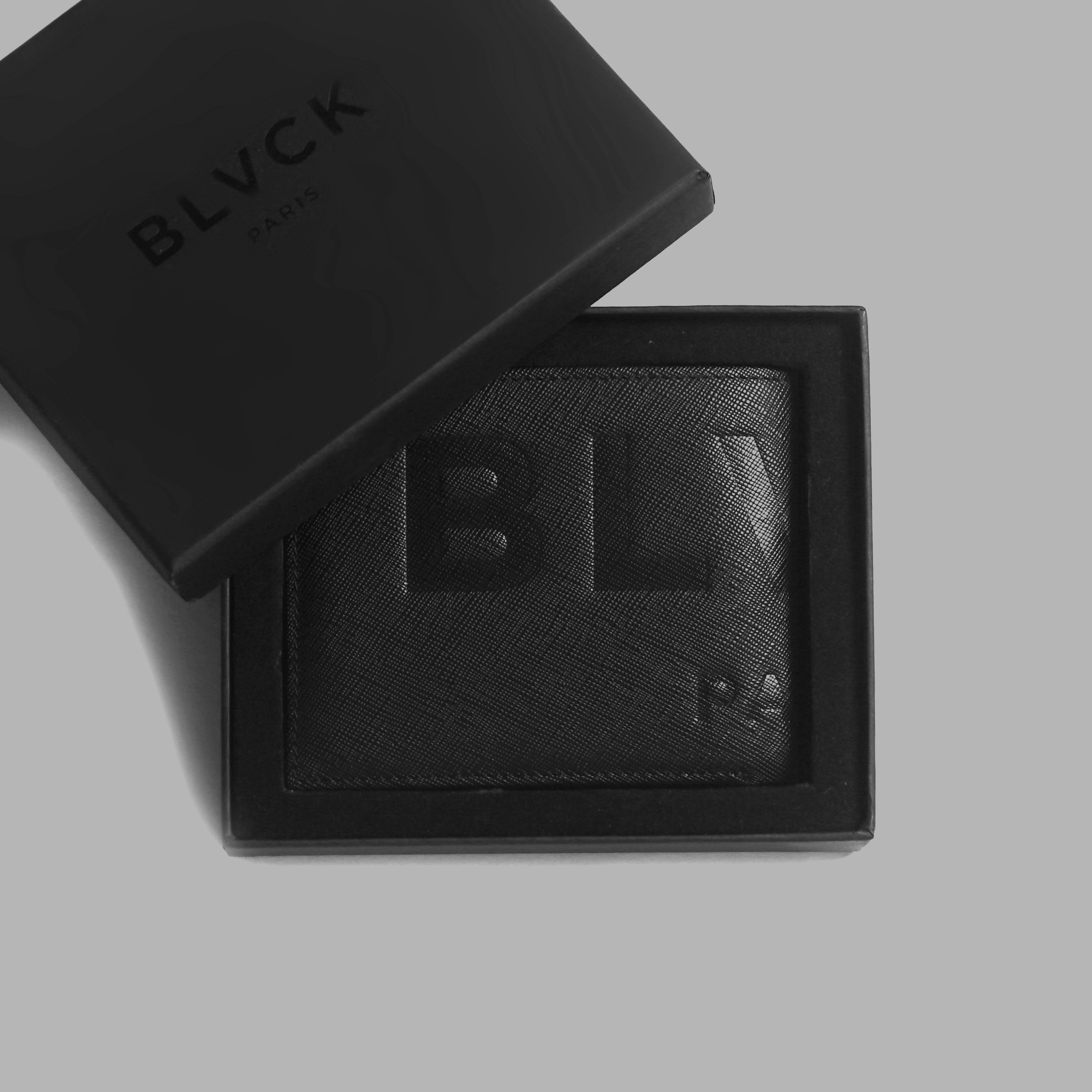 BLVCK Kuwait | Classic Fold Wallet
